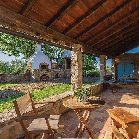 Awesome In With Kitchen Grožnjan