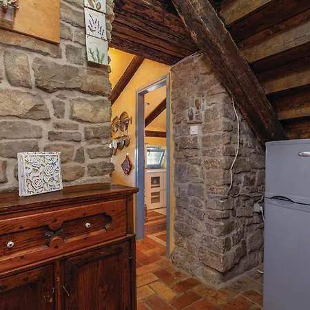 Awesome In With Kitchen Holiday home Groznjan