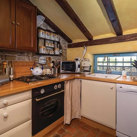 Holiday home Awesome In With Kitchen *