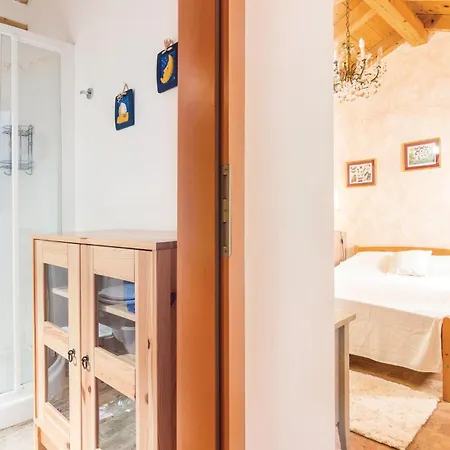 Awesome In With Kitchen *