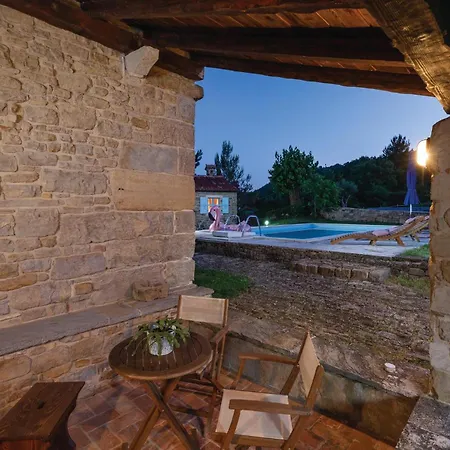 Awesome In With Kitchen * Grožnjan
